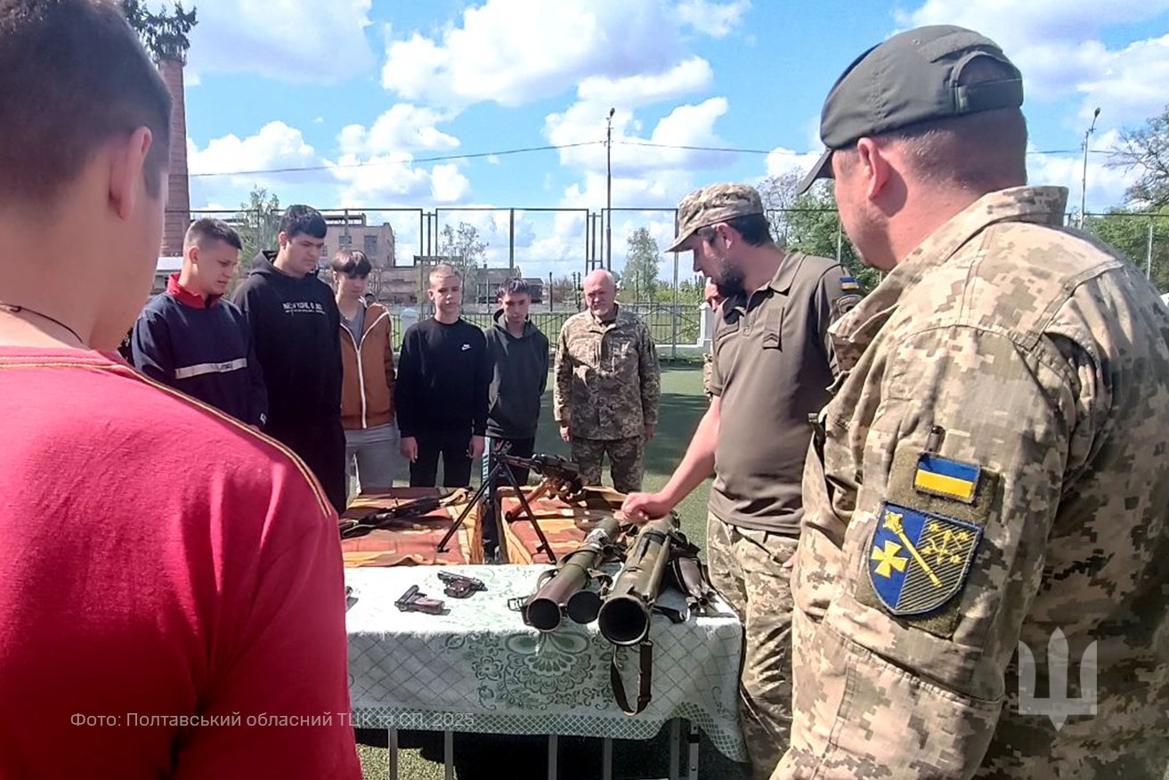 Детальніше про статтю На Полтавщині проводяться навчально-польові збори для випускників шкіл
